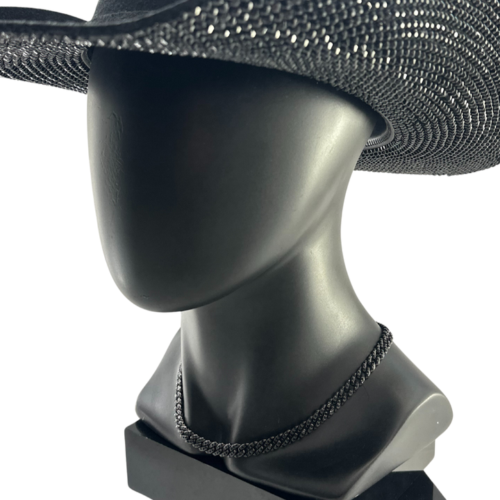 THE BACKSTAGE NECKLACE