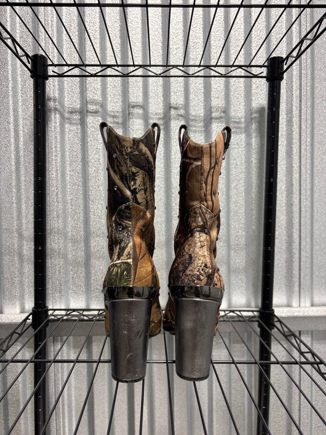 SAMPLE SALE BOOTS