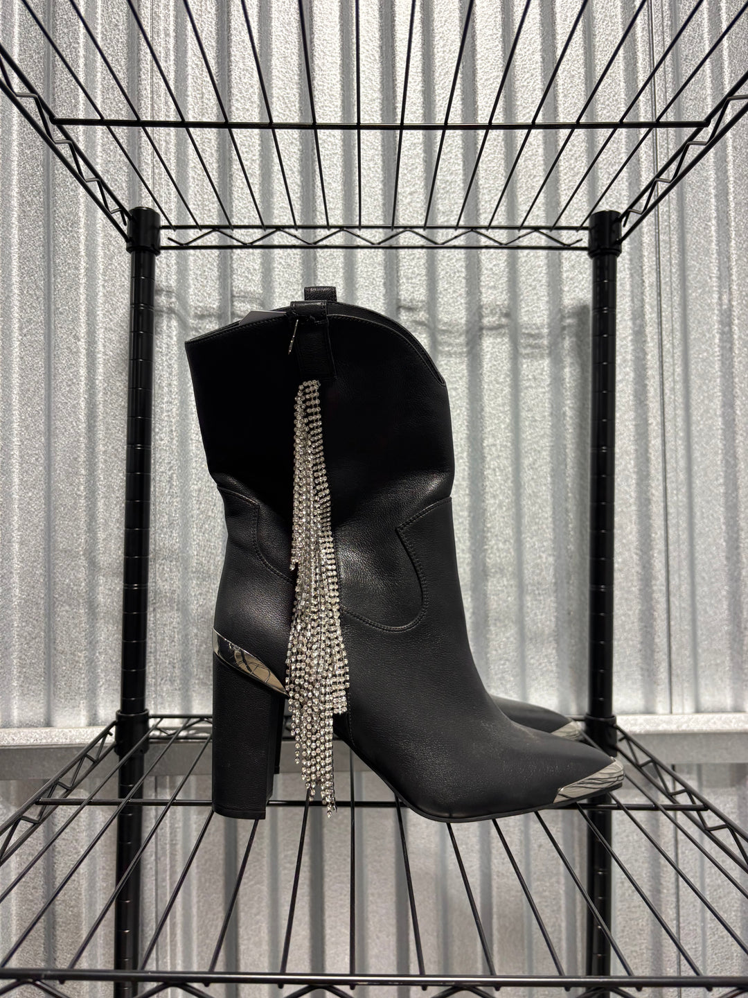 SAMPLE SALE BOOTS