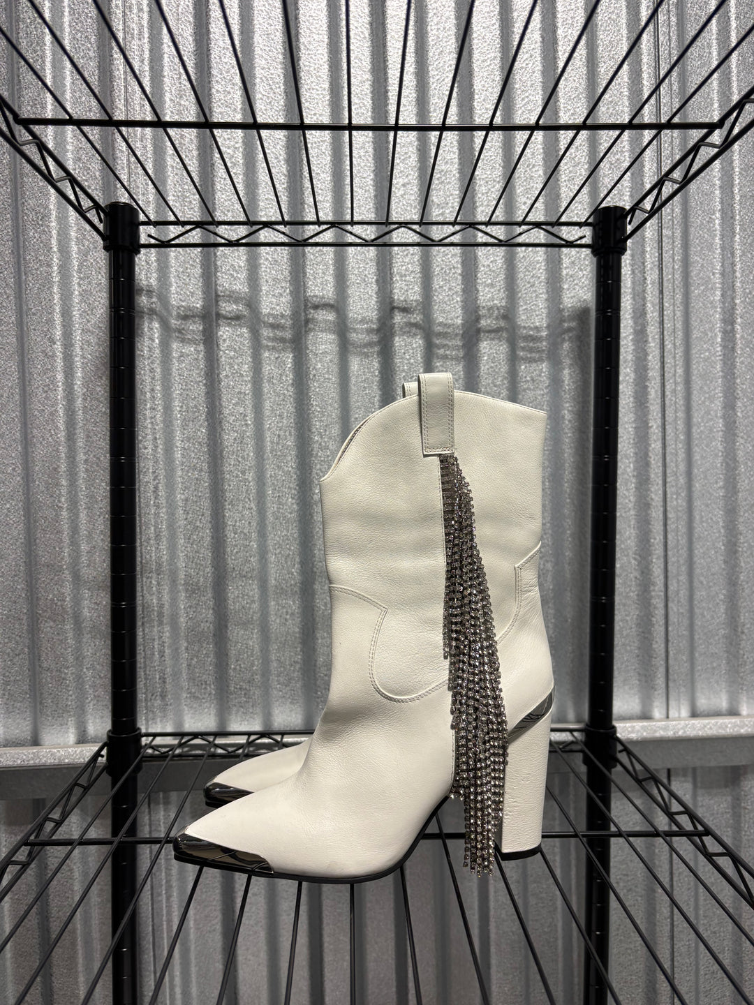 SAMPLE SALE BOOTS