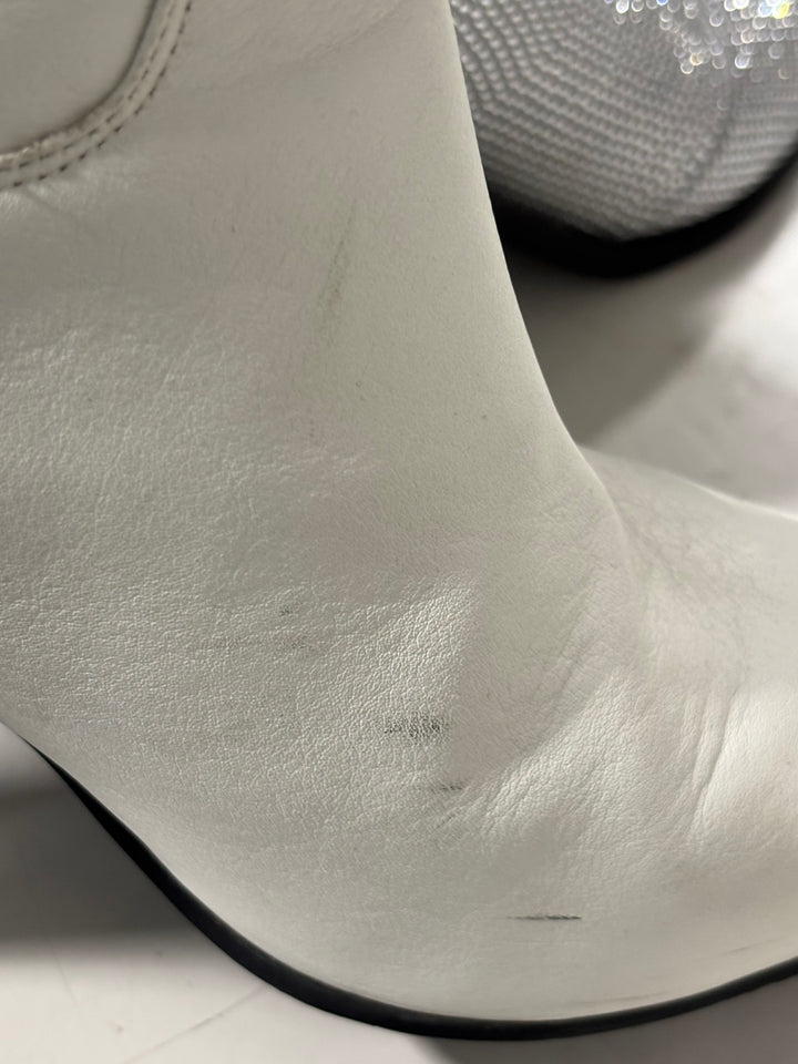 SAMPLE SALE BOOTS