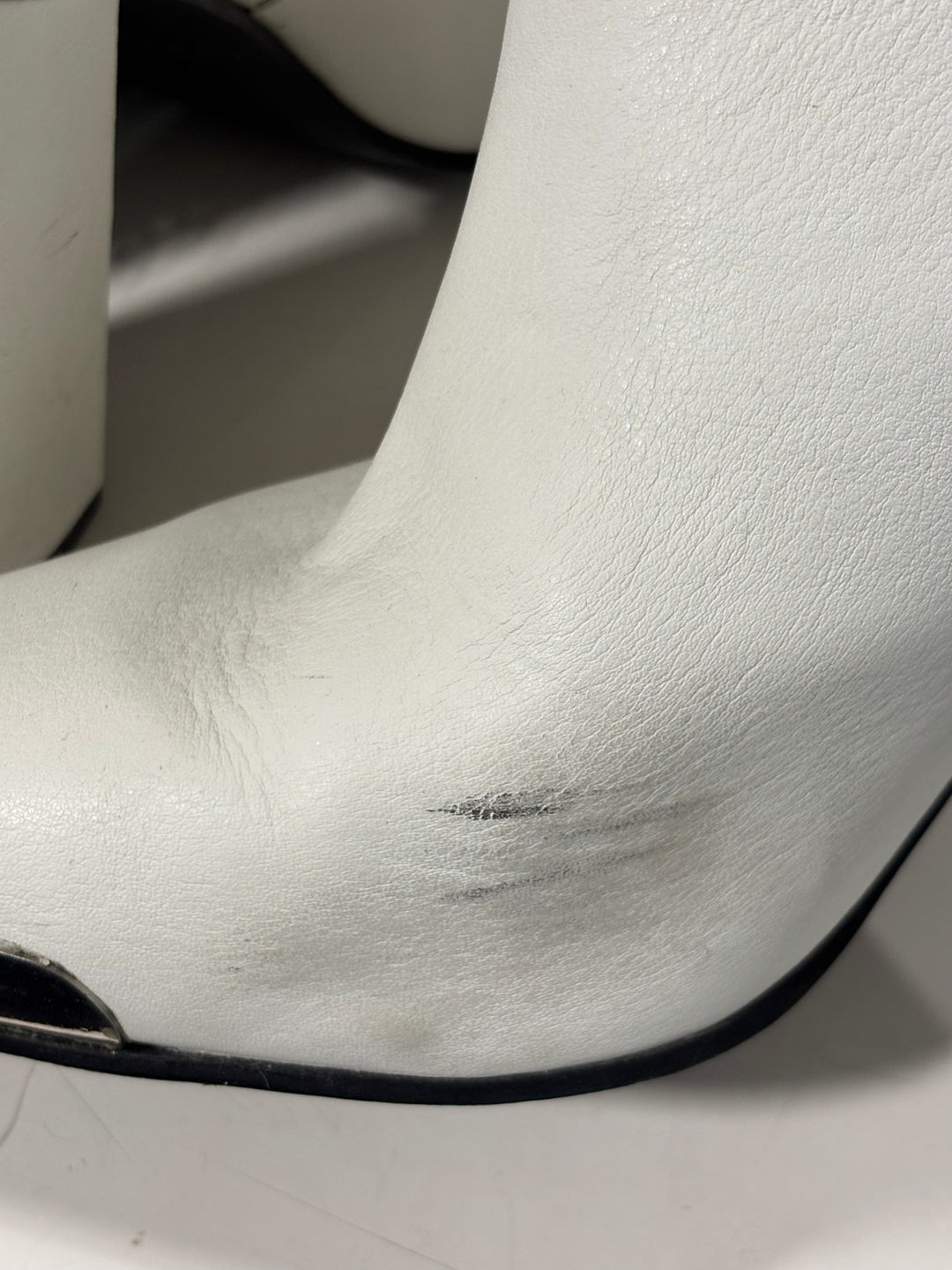 SAMPLE SALE BOOTS