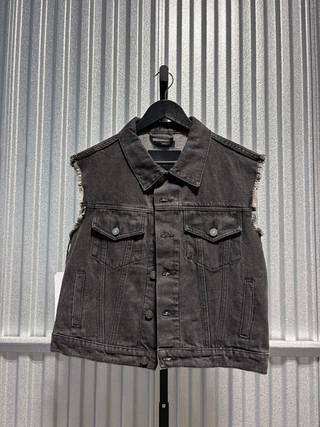 SAMPLE SALE VEST