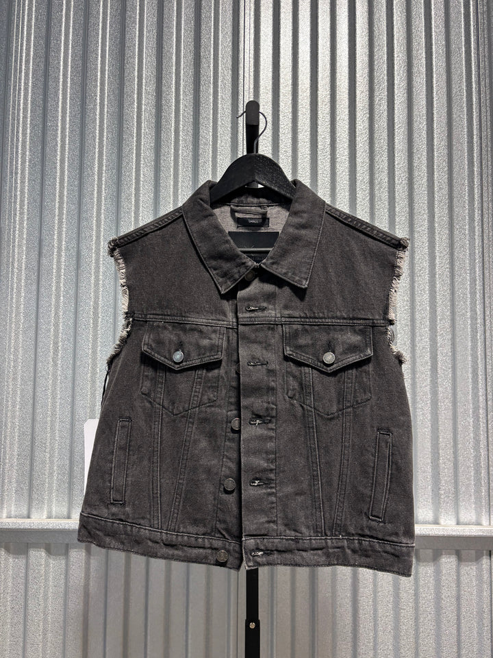 SAMPLE SALE VEST