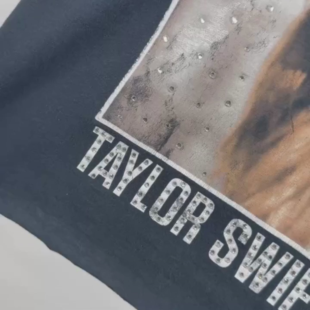 VINTAGE RHINESTONE TAYLOR SWIFT TSHIRT